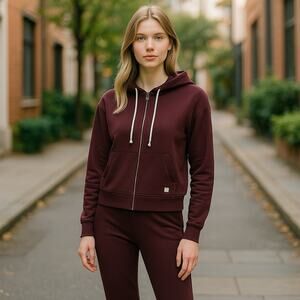 NEW Vuori Cropped Performance Full Zip‎ Hoodie Women XL Burgundy Soft Athleisure